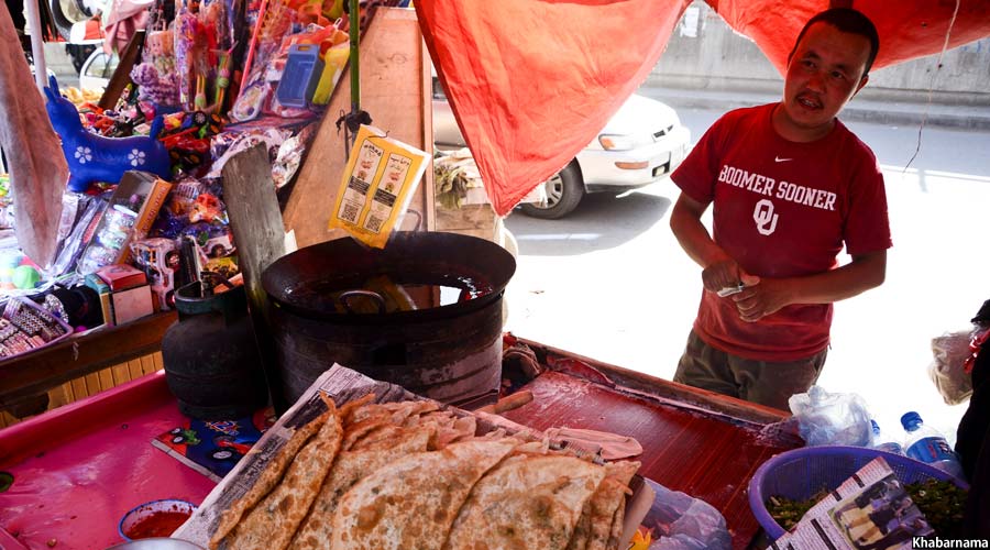 roadside food in Afghanistan