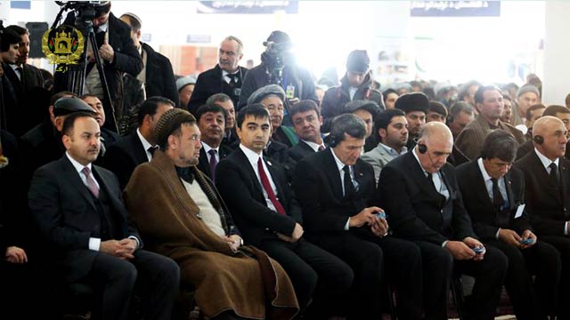 رییس جمهور غنی در حاشیه افتتاح این راه آهن، بند آبیاری اندخوی را نیز افتتاح کرد