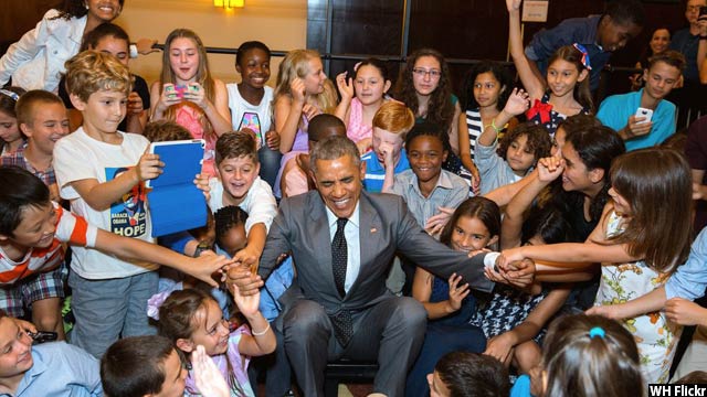 Obama-with-kids27