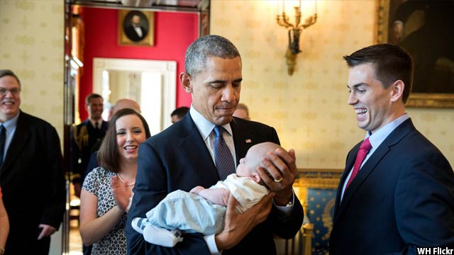 Obama-with-kids71