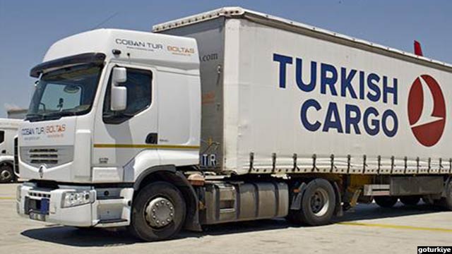 سه سال پیش وزارت مخابرات و تکنالوژی معلوماتی افغانستان تفاهم‌نامه انتقال محصولات پُستی را با شرکت باررسانی ترکش(Turkish Cargo) امضا کرد و پروسه انتقال کالاهای پُستی نیز از این مسیر آغاز شد