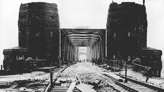 The-Ludendorff-Bridge