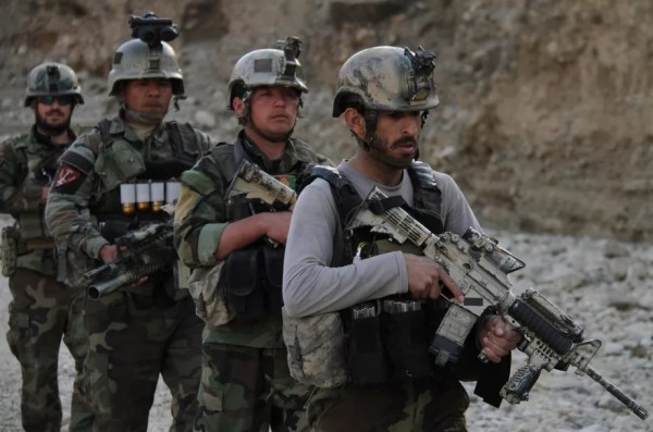 نیروهای کماندو افغان در یک عملیات بالای طالبان و داعش و گروه های دیگر شورشیان در ولسوالی اچین ولایت ننگرهار، 2 جنوری 2018 