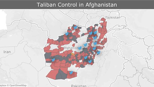 بسیاری از مکان‌هایی که در توییت‌های #AlFath هشتگ داشته‌اند، تحت منازعه هستند (به رنگ سرخ). مناطق خاکستری تیره تحت کنترل طالبان هستند و مناطق خاکستری روشن تحت کنترل دولت افغانستان هستند. (منبع: @ AlyssaKann / DFRLab از طریق لانگ وار ژورنال)