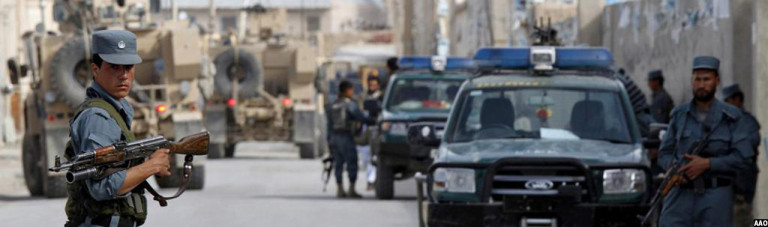 جنگ قندوز؛ وزیر داخله افغانستان نیز وارد این شهر جنگ زده شد
