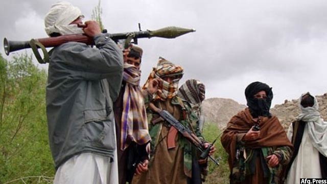 نیروهای امنیتی افغان 8 فرد وابسته به گروه طالبان را در سرپل و 6 تن دیگر را در بدخشان از بین برده اند