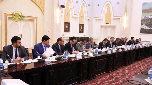 رییس جمهوری افغانستان به وزارت های مالیه و اقتصاد دستور داده است که چالش بیمه را برای سرمایه‌گذاری در افغانستان حل کند