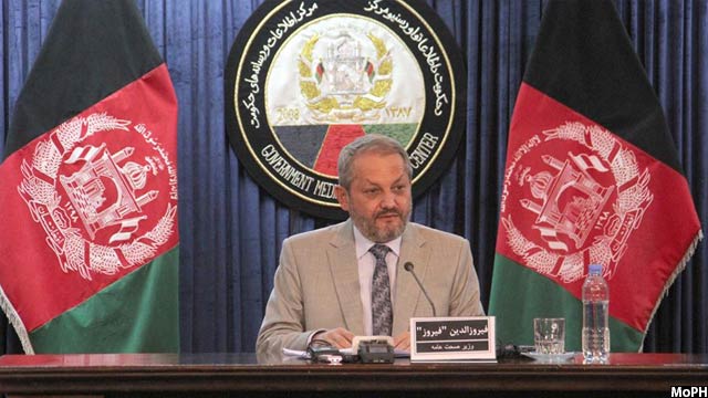 فیروزالدین فیروز، وزیر صحت افغانستان می‌گوید که 40درصد کودکان افغانستان دچار سوتغذیه اند