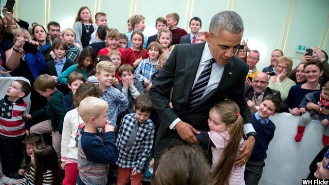 Obama-with-kids33