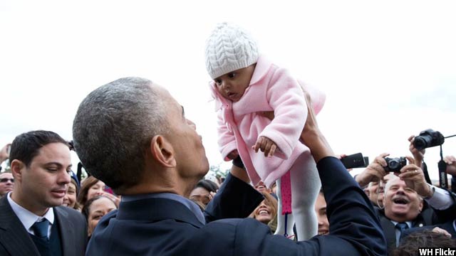 Obama-with-kids35