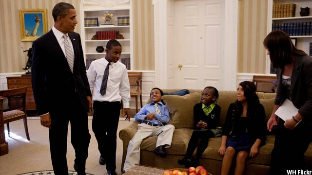 Obama-with-kids40