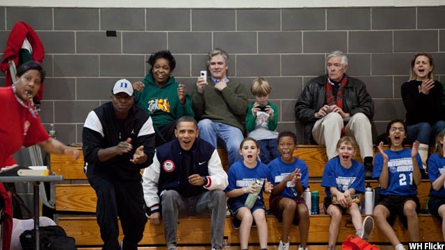 Obama-with-kids57