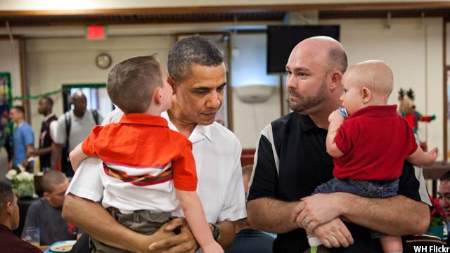 Obama-with-kids63