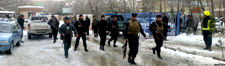 سه شنبه خونین دیگر؛ 20 تن قربانی حمله انتحاری بر کارمندان دادگاه عالی افغانستان