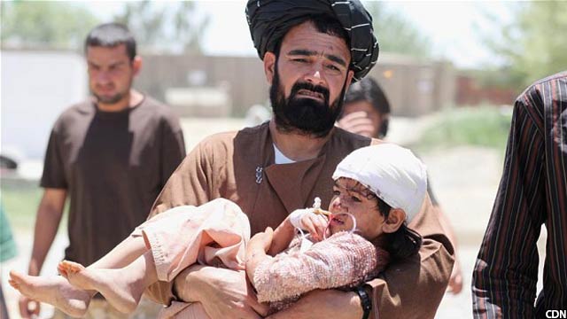 کمیسیون حقوق بشر افغانستان خواهان حمایت جامعه جهانی و کشورهای کمک کننده این کشور در زمینه تأمین امنیت، رعایت و انکشاف حقوق بشر شده است