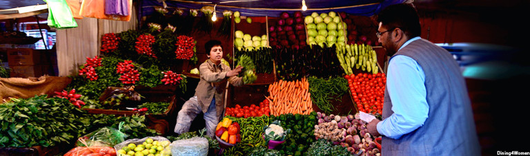 نگرانی‌ها از احتمال قحطی میوه و سبزی در بازارهای افغانستان
