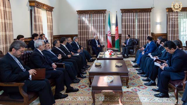 وزیر خارجه ایران در راس یک هیات بلندپایه وارد کابل شده است