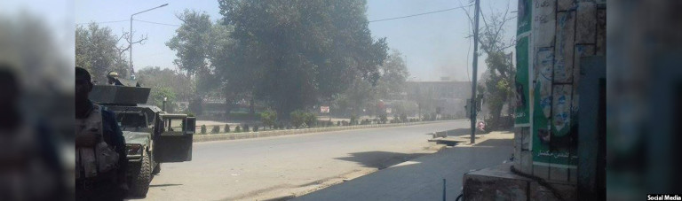 حمله مهاجمان مسلح به ساختمان تلویزیون ملی افغانستان در جلال آباد