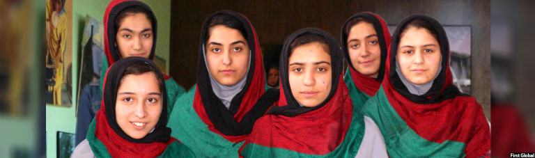 مداخله ترامپ؛ اعطای مجوز ویژه ورود به آمریکا به دختران روبات ساز افغان