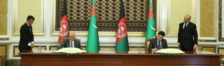 در عشق آباد؛ انعقاد 7 موافقت‌نامه میان افغانستان و ترکمنستان