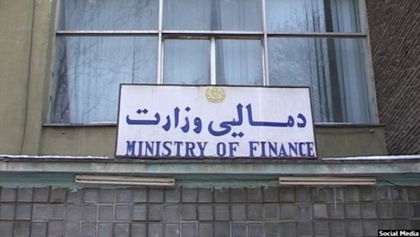  در تازه ترین تحول انتخاباتی، وزارت مالیه اعلام کرده که آماده است برای پرداخت هزینه انتخابات ریاست جمهوری پیش رو، 5 میلیارد افغانی پرداخت کند