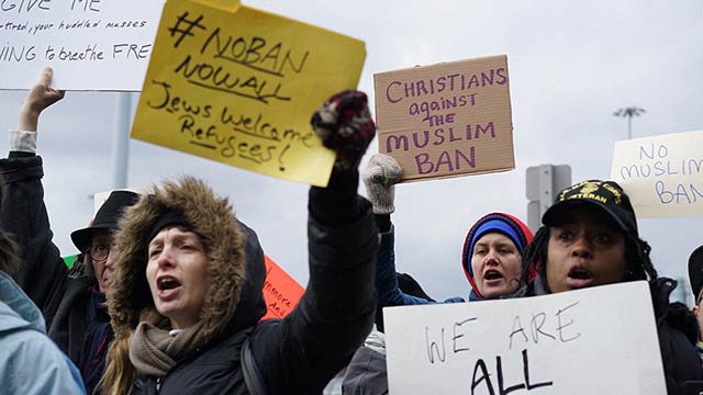 Muslims-protest-in-USA