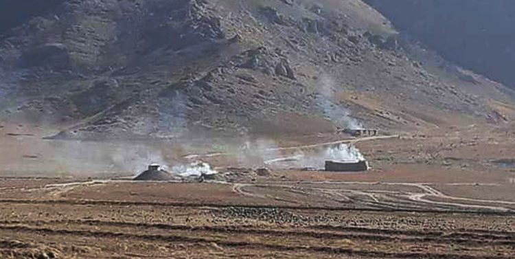 هم‌زمان با تحولات کابل، دو هفته پس از آغاز درگیری‌ها در شهرستان‌های جاغوری، مالستان و ارزگان خاص، دولت اعلام کرد هلی‌کوپترهای ارتش به منطقه رسیده است