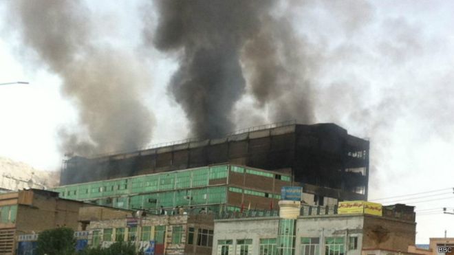 ساعت ده صبح روز پنج‌شنبه 14 اسد ۱۳۹۵، مرکز تجارتی اباسین زدران در غرب کابل آتش گرفت
