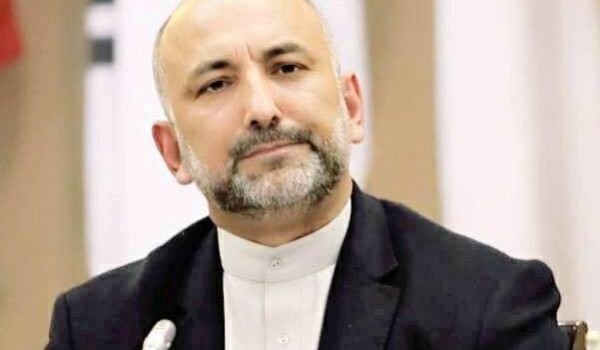 امروز محمدحنیف اتمر رییس دسته انتخاباتی صلح و اعتدال و نیز عضو شورای کاندیداهای ریاست جمهوری در نشست خبری در کابل تاکید کرده که اول جوزا یک روز مهم برای قانون اساسی و قانونیت در کشور است