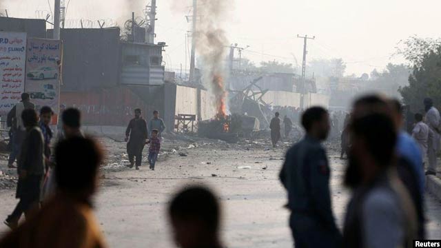  این دومین حمله انتحاری بر کمپ گرین ولیج در حوزه نهم شهر کابل در یک سال گذشته است