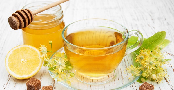 تحقیقات صورت‌گرفته نشان می‌دهند که عسل می‌تواند سرفه را تسکین بدهد. 