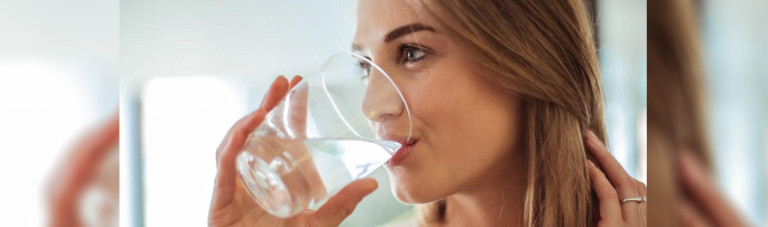 فواید نوشیدن آب؛ اگر می‌خواهد وزن کم کنید و در سلامت کامل باشید آب بنوشید