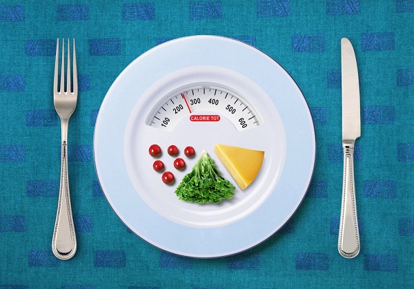 جان بروئر از واشنگتن در سن ۱۲ سالگی به ۱۳۵ کیلوگرم رسیده بود! او در بیمارستان با یک برنامه‌ی غذایی ۱۲۰۰ کالری، ۴۱۹ کیلوگرم از وزنش را از دست داد و رکورد بیشترین کاهش وزن را شکست!