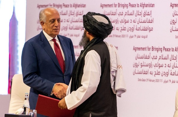 بر اساس موافقتنامه‌ی صلحی که میان طالبان و آمریکا به امضا رسیده، طالبان به جانب آمریکا تعهد سپرده است که؛ مذاکرات بین‌الافغانی را با طرف‌های افغان در ۱۰ مارچ سال جاری شروع خواهد کرد. 