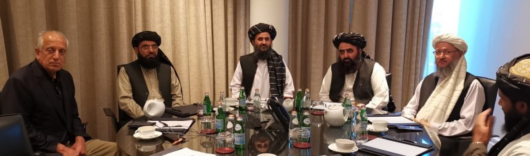 ادامه سفر برای صلح؛ خلیل‌زاد با نمایندگان طالبان روی سرمایه‌گذاری امریکا پس از صلح گفتگو کرد
