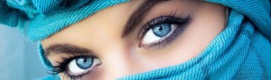 ۷ چیز که می توانند رنگ چشم را تغییر بدهند