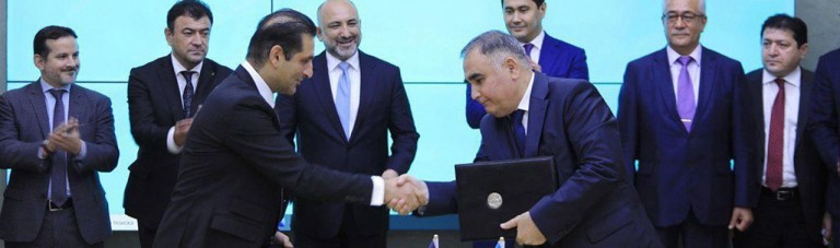 امضای قرارداد 10 ساله انتقال برق از ازبکستان؛ آیا انرژی افغانستان تامین خواهد شد؟