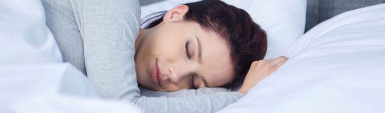 ۷ عادت قبل از خواب که به کاهش وزن کمک می‌کنند