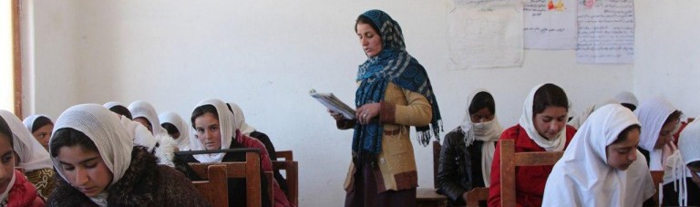 آموزگاران افغان در زمان کرونایی؛ تاثیرات ۵ ماه تعطیلات بر زندگی معلمان چگونه بوده است؟