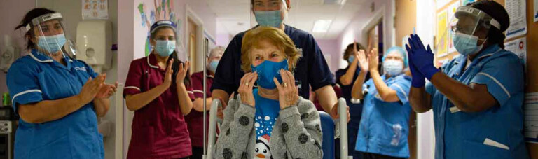 زن ۹۰ ساله انگلیسی، اولین فرد در جهان که واکسن فایزر را دریافت کرد