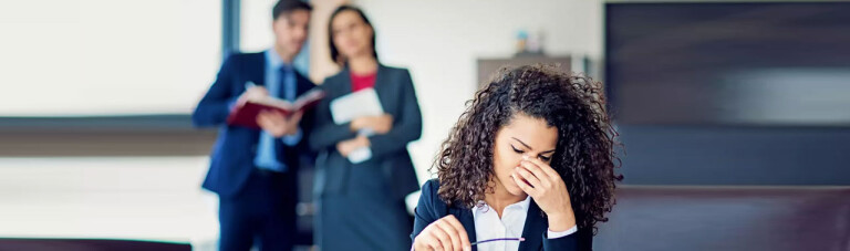 رفتارهای غلط در محیط کار: ۷ رفتار که احترام شما را از بین می برد