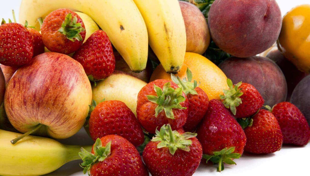 نحوه مصرف میوه‌ها برای داشتن پوست درخشان