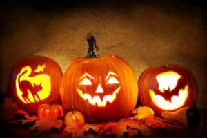 تزئین هالووین با وسایل ساده: 40 ایده ساده و کاربردی برای آماده کردن دکور هالووین