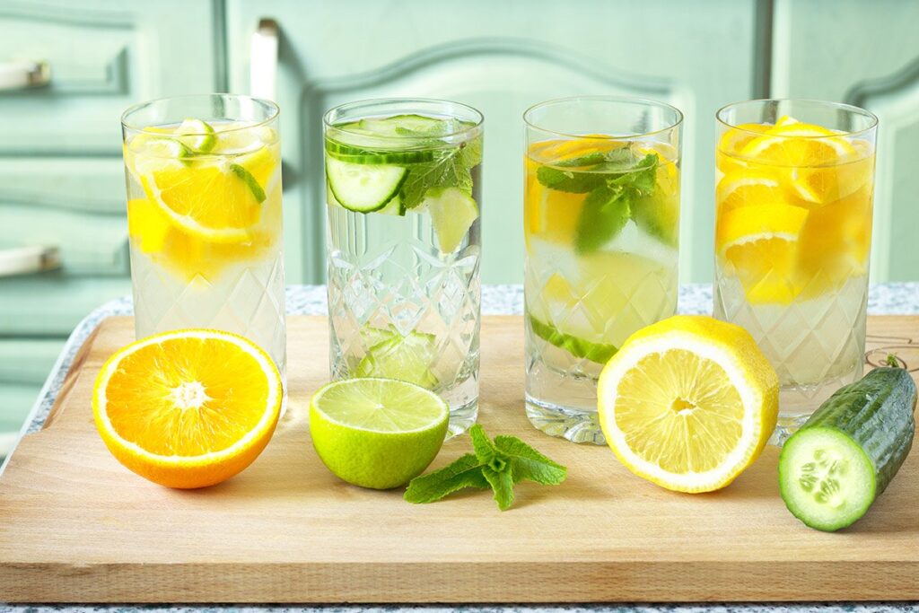آب طعم دار به عنوان یک نوشیدنی چربی سوز
نوشیدنی دهیدراته کننده بدن