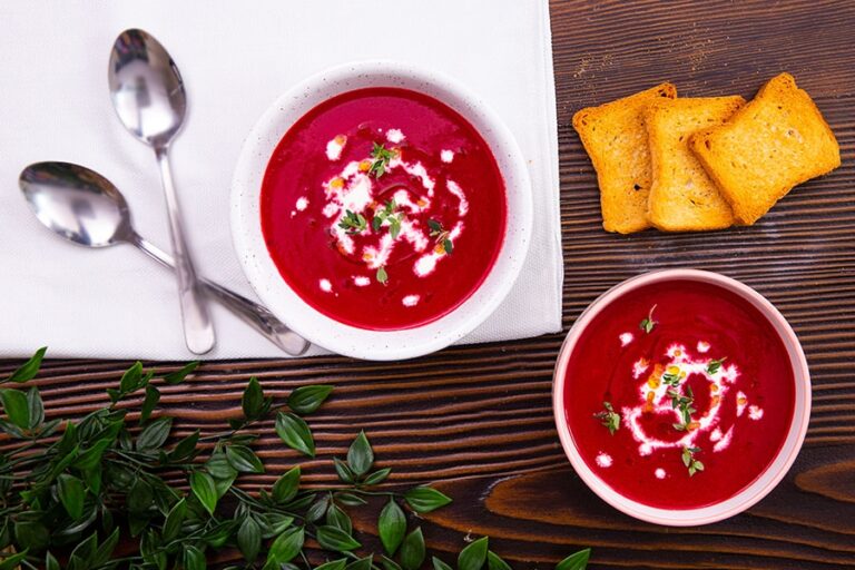 طرز تهیه سوپ چغندر به روش ترکیه ای: سوپی خوشمزه و خوشرنگ برای شبهای زمستان