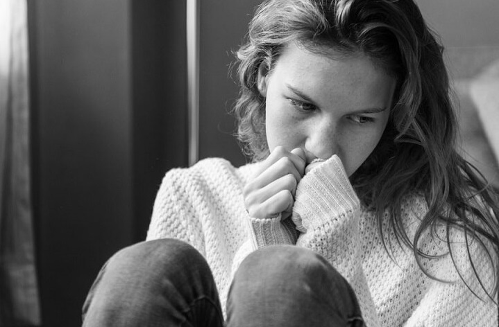 تست افسردگی: ۱۵ سوال که بفهمید افسرده اید یا نه + پاسخنامه تست و راهکار درمان