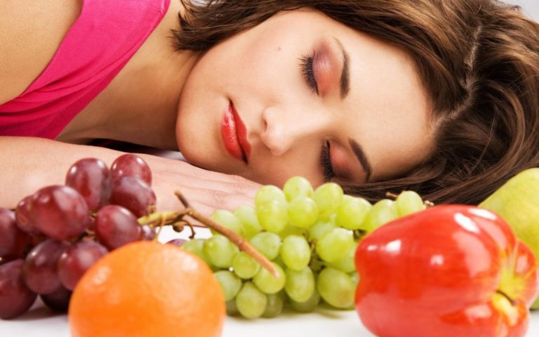 این ۱۰ مواد خوراکی را قبل از خواب مصرف کنید و راحت و سریع بخوابید