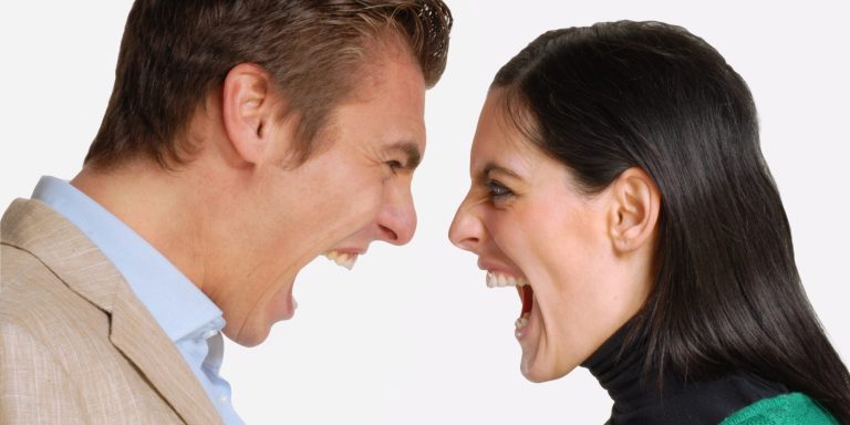 این 10 عبارت را به افراد عصبانی نگویید