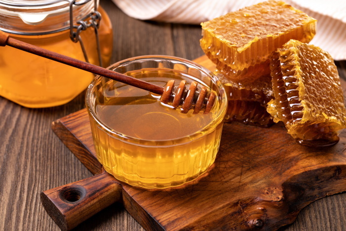 کاربردهای درمانی عسل