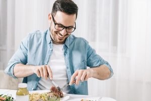 5 خوراکی برای تقویت روحیه و شادتر شدن مردان